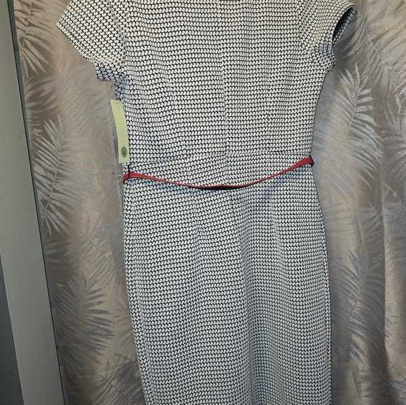 Brand New with Tags Tacera White&Black Waffle Dress with Red Belt - Picture 3 of 4